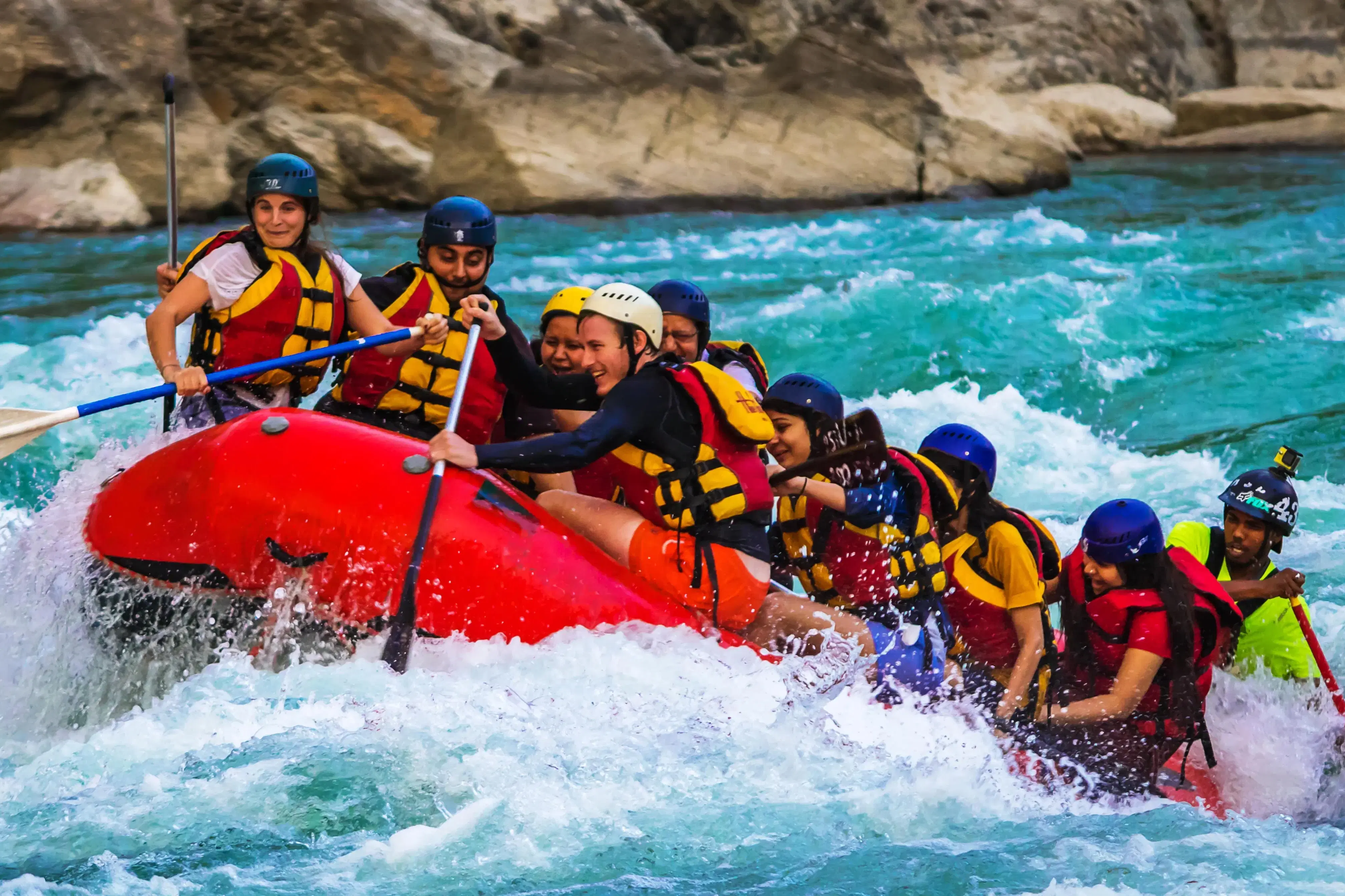 Water rafting.webp